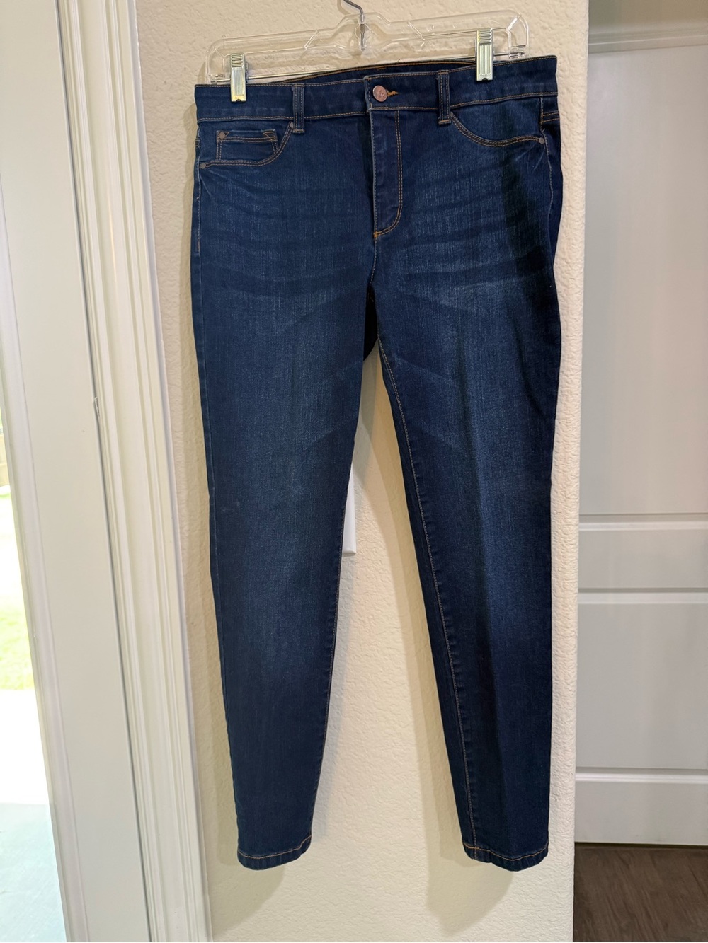 Jones New York Women's Dark Indigo Skinny Jeans Size 10